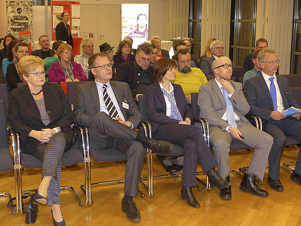 Rund 50 Teilnehmer konnte die Kreishandwerkerschaft in den Räumen der Sparkasse Dachau begrüßen